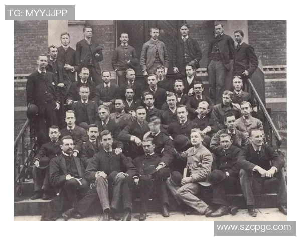 回顾绿茵传奇巨星少年时期珍贵早期照片全景展现 回顾绿茵传奇巨星少年时期珍贵早期照片全景展现