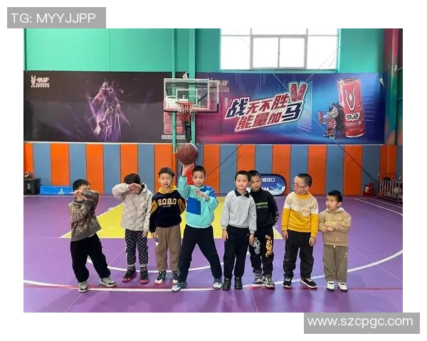 爱篮球的足球球星揭秘:他们如何在绿茵场外追逐篮球梦想 爱篮球的足球球星揭秘:他们如何在绿茵场外追逐篮球梦想